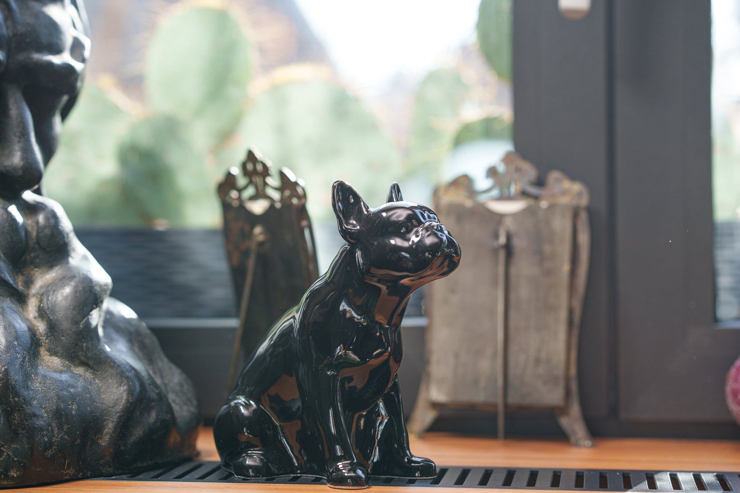 
                  
                    Pulvis Art Urns "French Bulldog" Pet Memorial Bundle - 4 pcs. | Handmade
                  
                