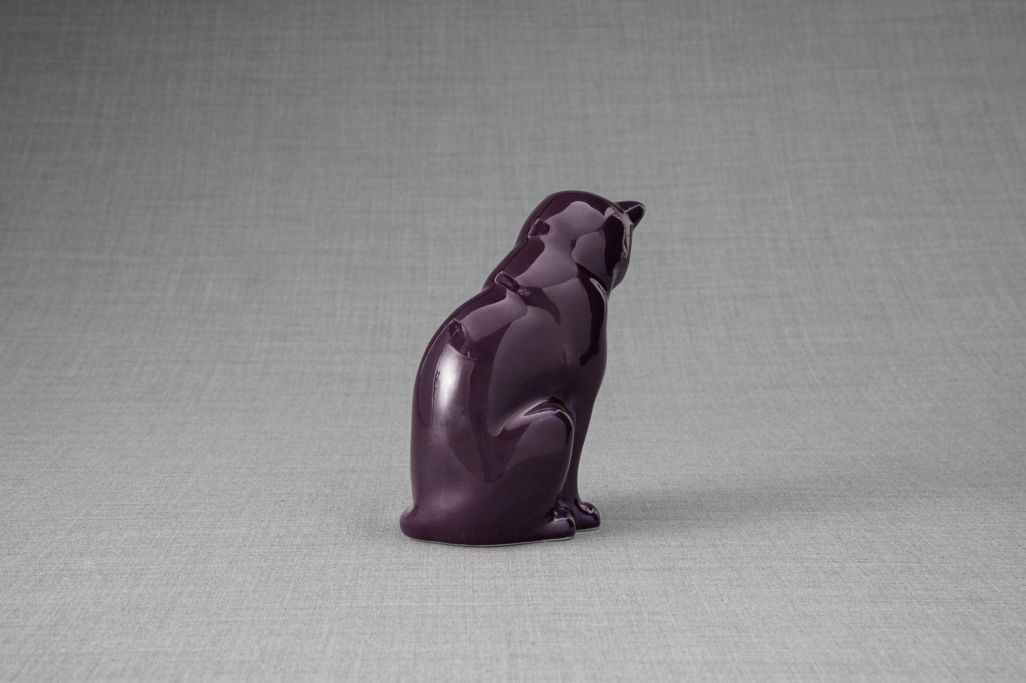 
                  
                    Pulvis Art Urns Pet Urn Mini Pet Urn for Ashes Neko - Violet | Ceramic | Handmade
                  
                