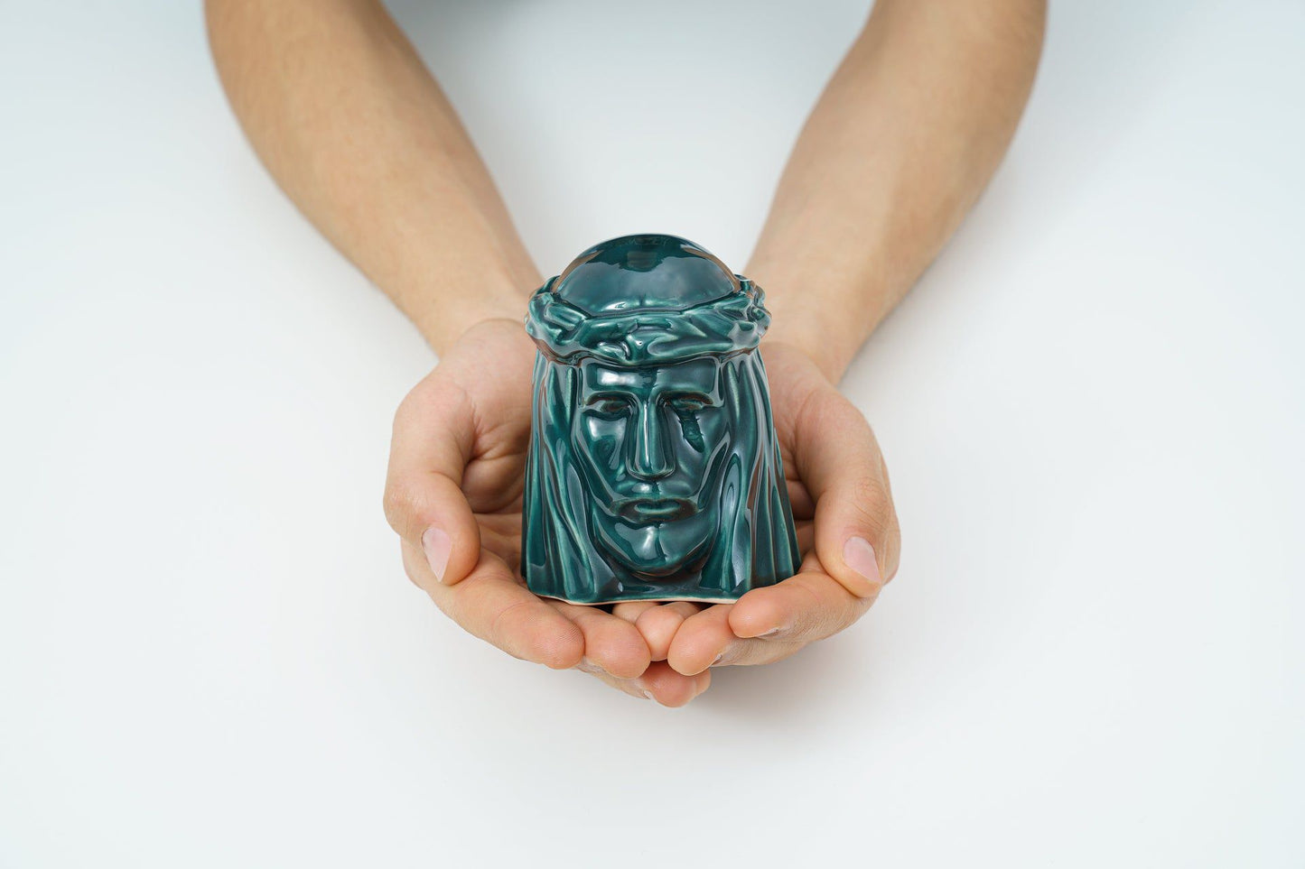 
                  
                    Pulvis Art Urns Keepsake Urn Handmade Mini Keepsake Urn "The Christ" - Oxide Green | Ceramic
                  
                