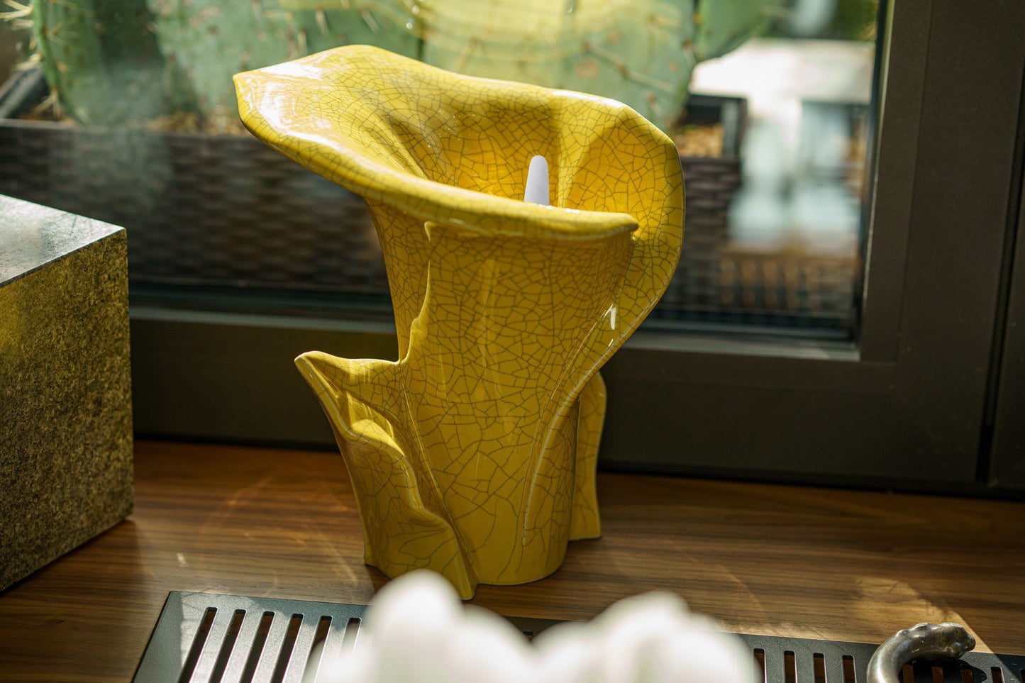 
                  
                    Pulvis Art Urns Adult Size Urn Calla Flower Memorial Urn for Ashes - Medium Urn | Yellow Craquelure
                  
                