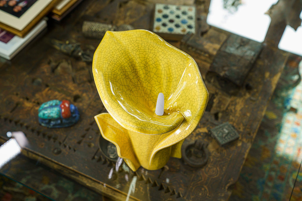 Pulvis Art Urns Adult Size Urn Calla Flower Memorial Urn for Ashes - Medium Urn | Yellow Craquelure