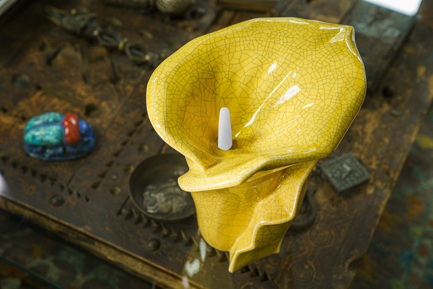 
                  
                    Pulvis Art Urns Adult Size Urn Calla Flower Memorial Urn for Ashes - Medium Urn | Yellow Craquelure
                  
                