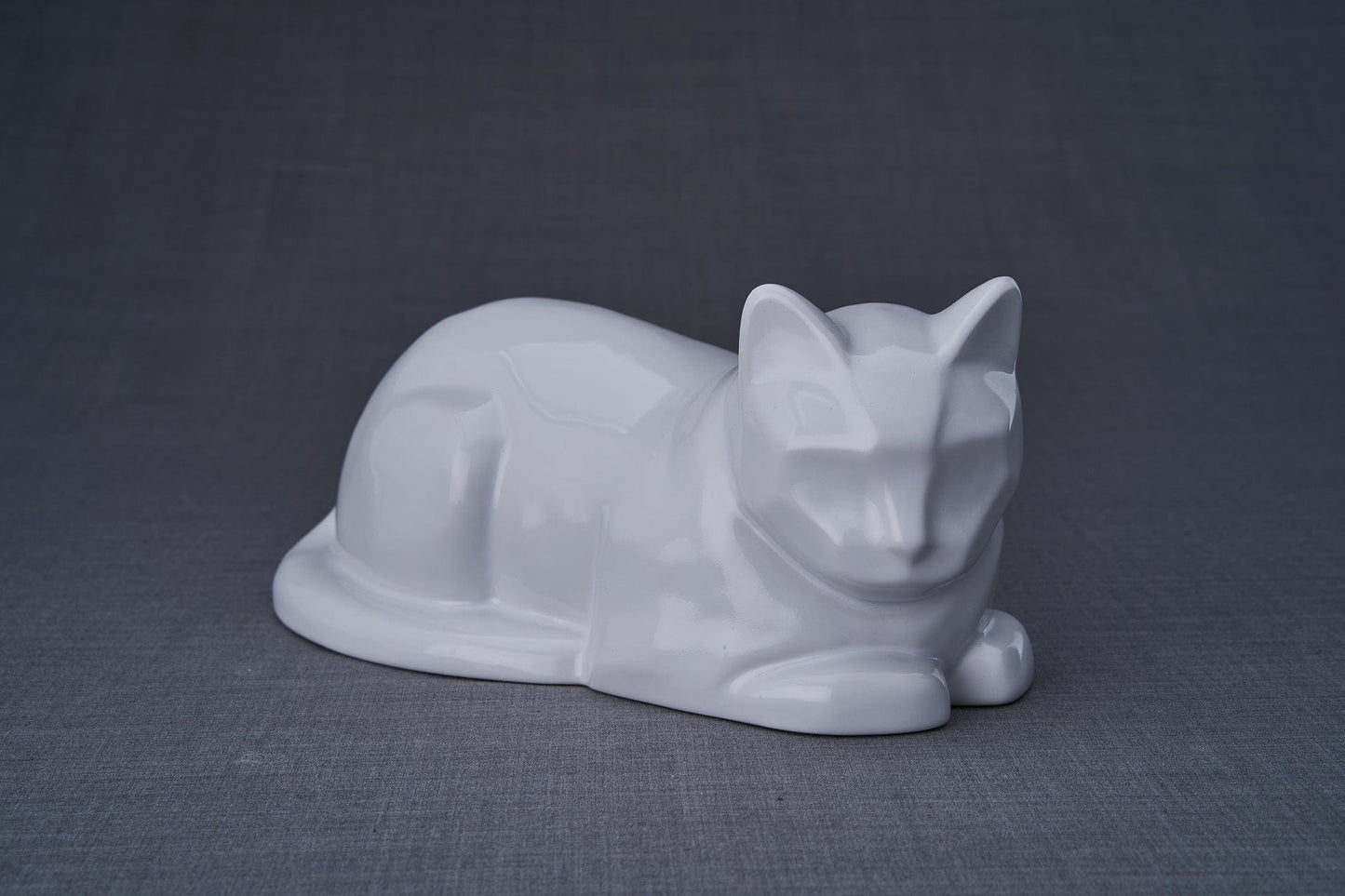 
                  
                    Pulvis Art Urns White / Light "Cat" Memorial Bundle - 4 pcs. | Handmade
                  
                