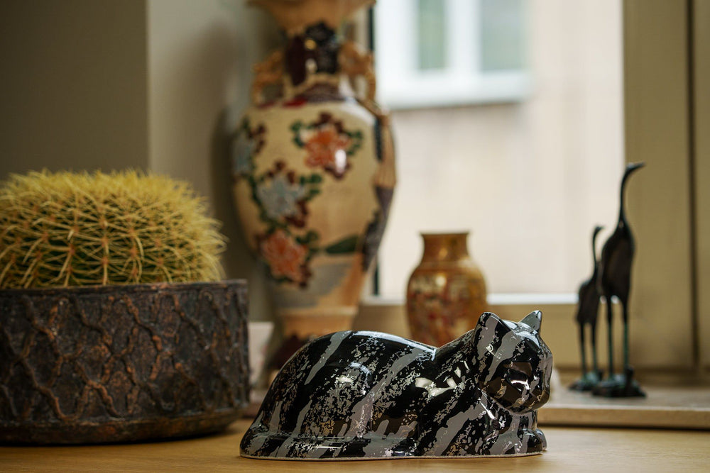 HydroGraphics Pet Urn For Cat - Vortex - Ceramic